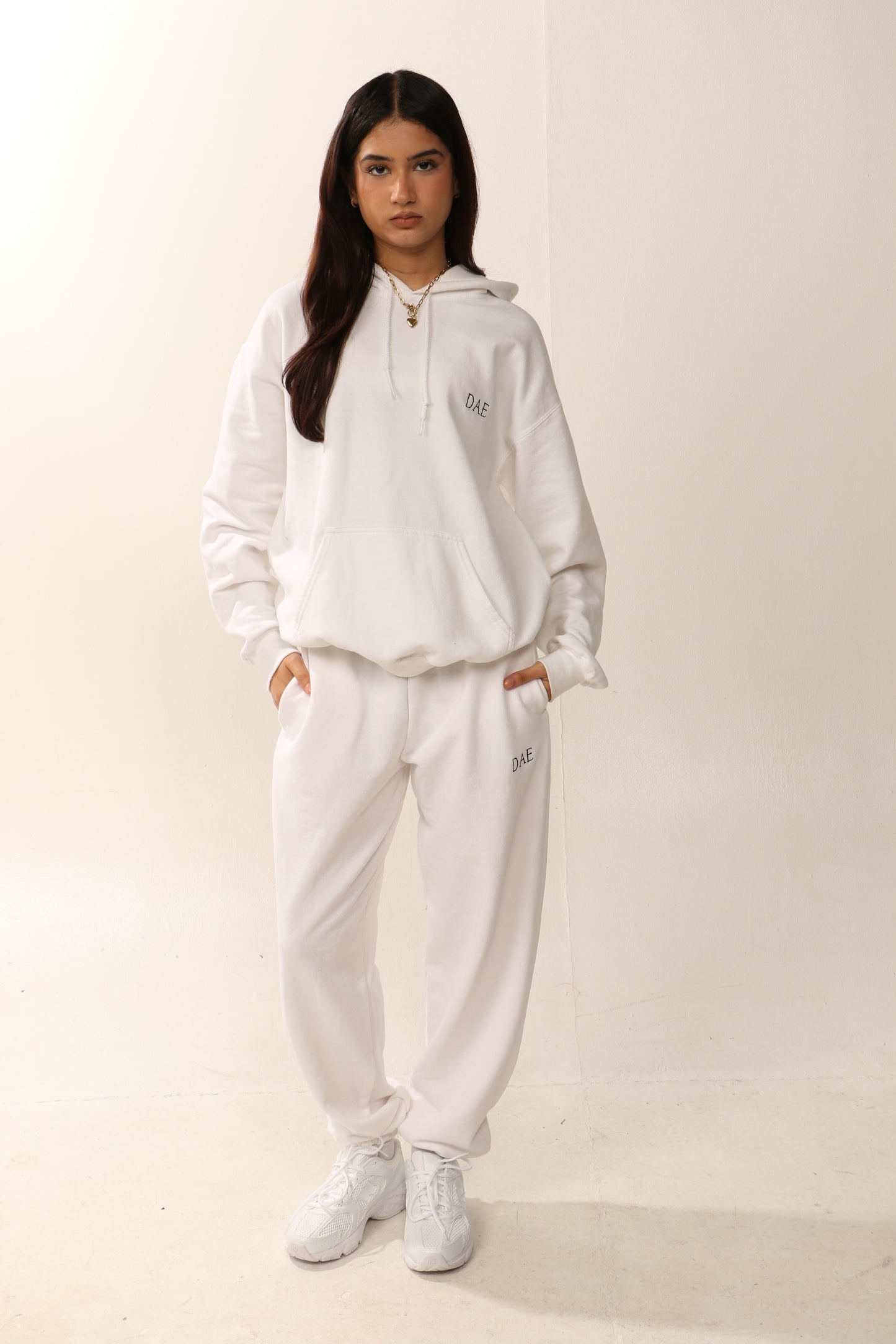 DAE Classic Jogger - White