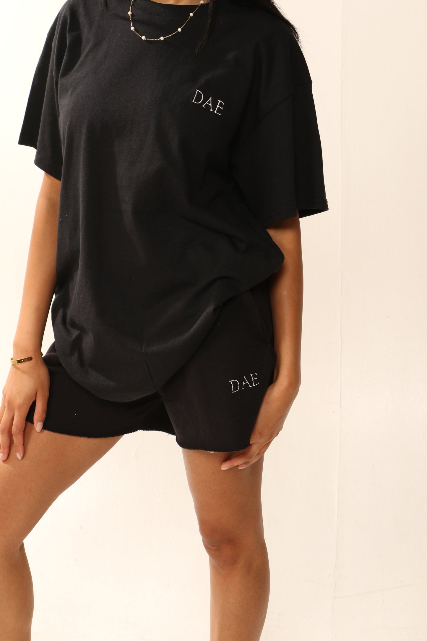 EveryDAE Black T-shirt