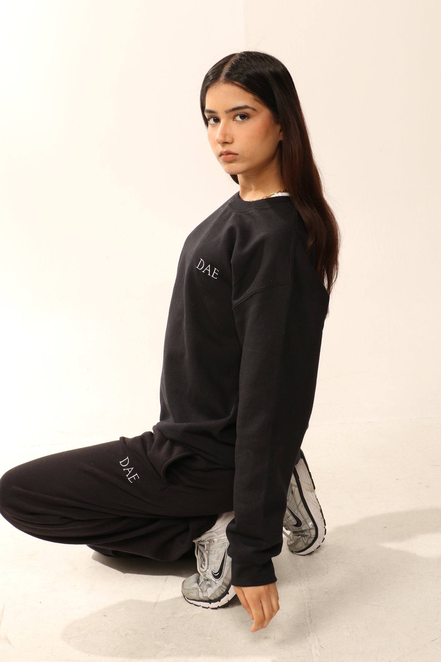 DAE Classic Sweatshirt - Black