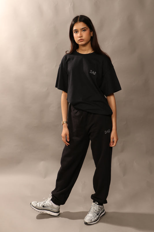 Black oversized Tshirt. Pure cotton T-shirt. 100% cotton. Black oversized tee. Black oversized top.
