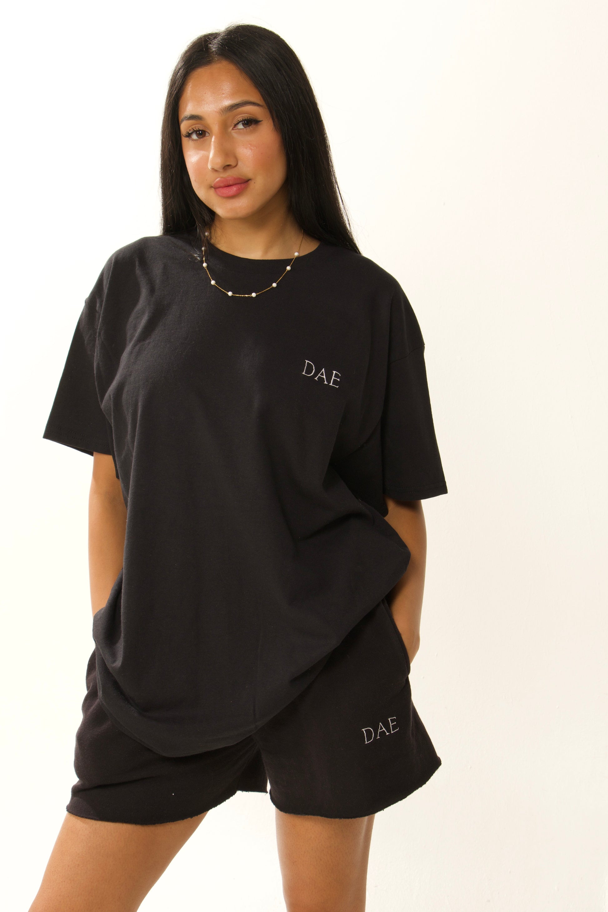 Black oversized Tshirt. Pure cotton T-shirt. 100% cotton. Black oversized tee. Black oversized top.