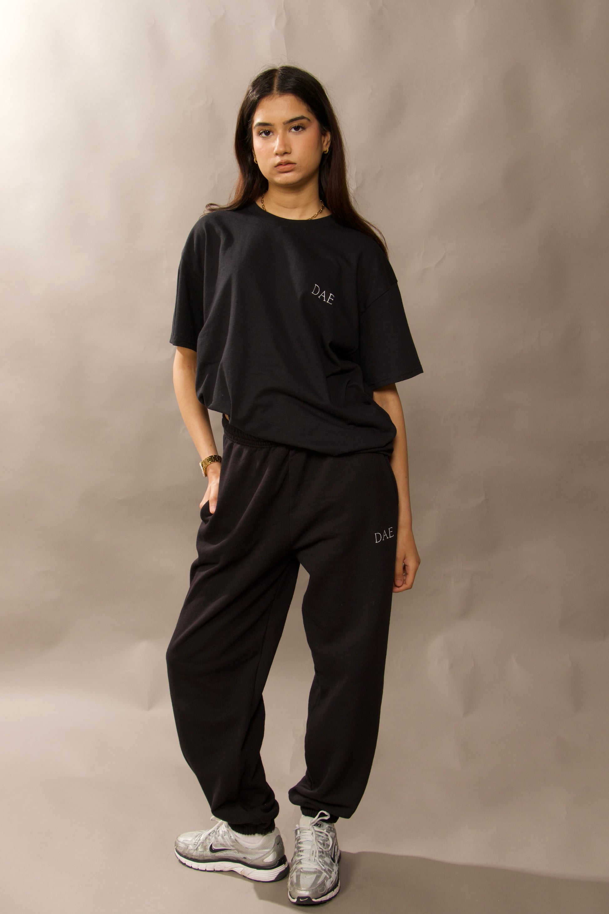 Black oversized Tshirt. Pure cotton T-shirt. 100% cotton. Black oversized tee. Black oversized top.