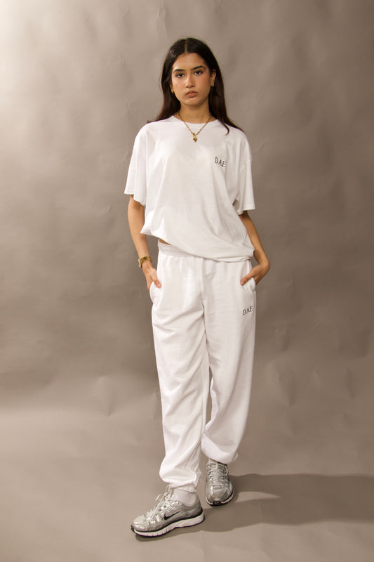 white oversized Tshirt. Pure cotton T-shirt. 100% cotton. white oversized tee. white oversized top.